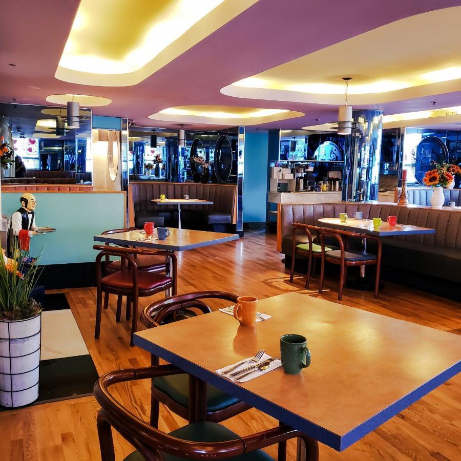詹姆斯湾套房及别墅酒店 維多利亞 外观 照片