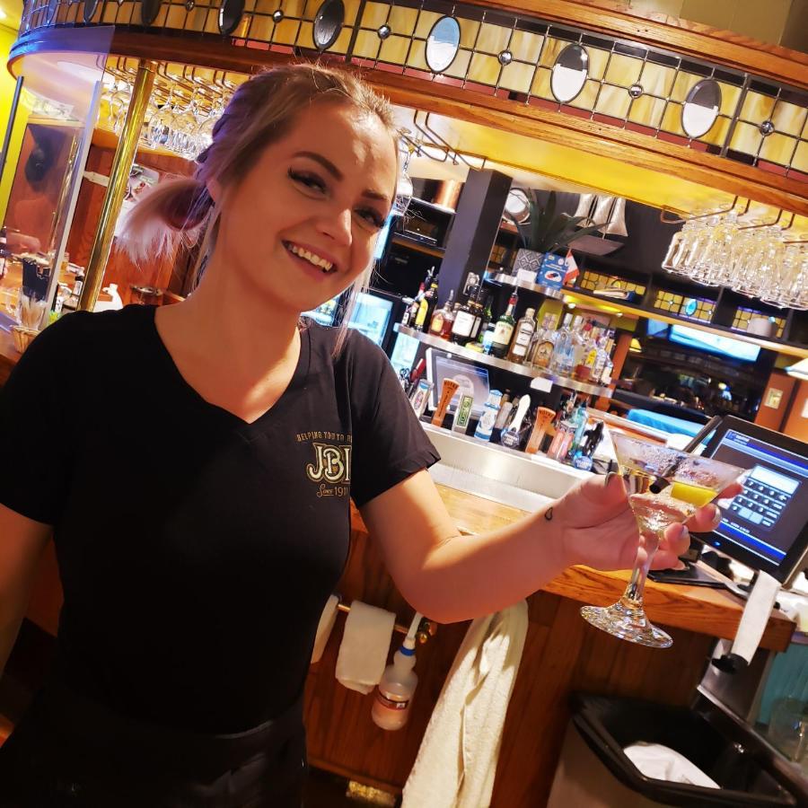 詹姆斯湾套房及别墅酒店 維多利亞 外观 照片